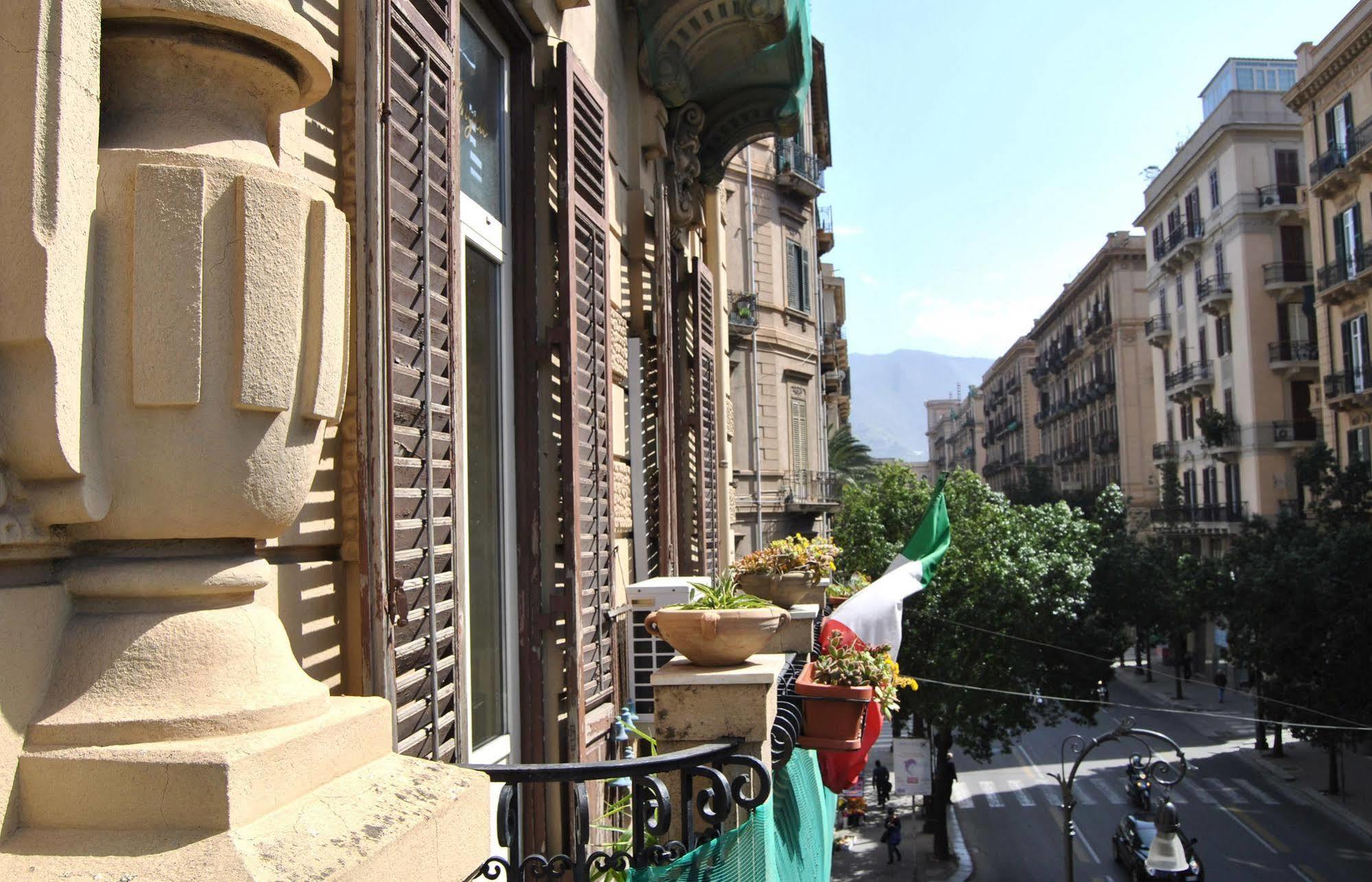 Bed And Breakfast D'Angelo Palermo Exterior foto