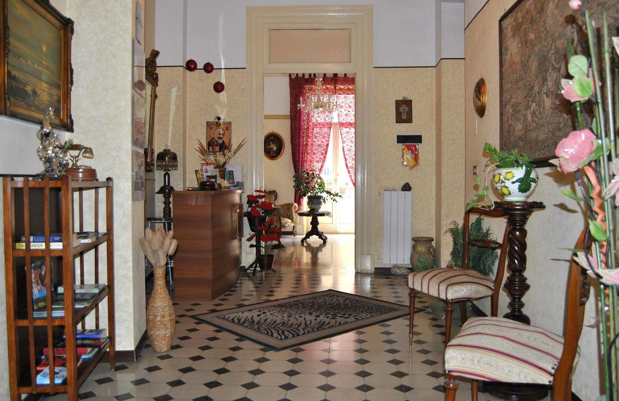 Bed And Breakfast D'Angelo Palermo Exterior foto